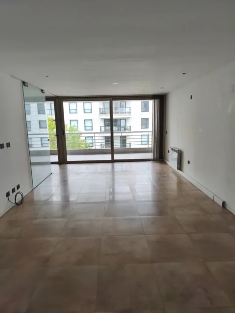 Departamentos, pisos y semipisos en Venta — Sarmiento 3256