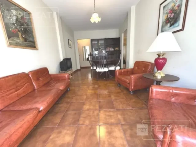 Departamentos, pisos y semipisos en Venta — Av. Colon 1800