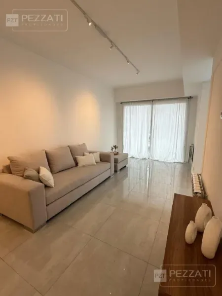 Departamentos, pisos y semipisos en Venta — Luro 2500