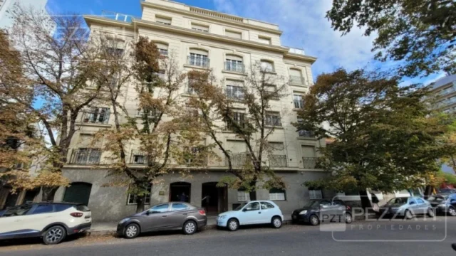 Departamentos, pisos y semipisos en Venta — Alberti 2500