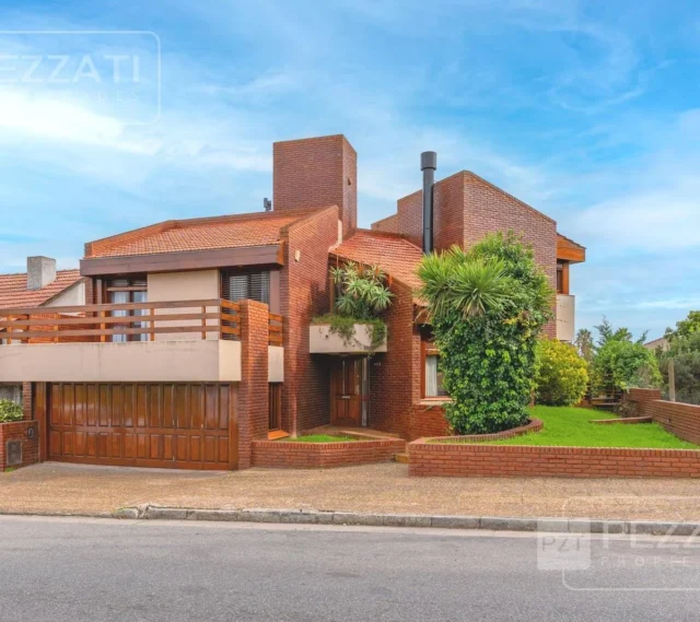 Casas, chalets en Venta — Zona San Carlos