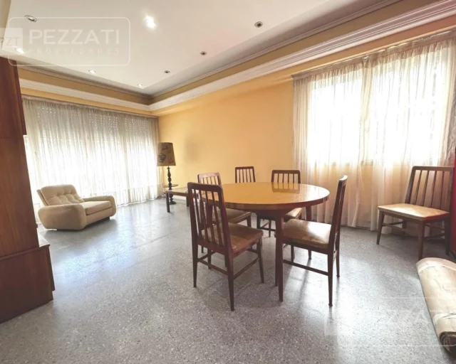 Departamentos, pisos y semipisos en Venta — Colon 2200