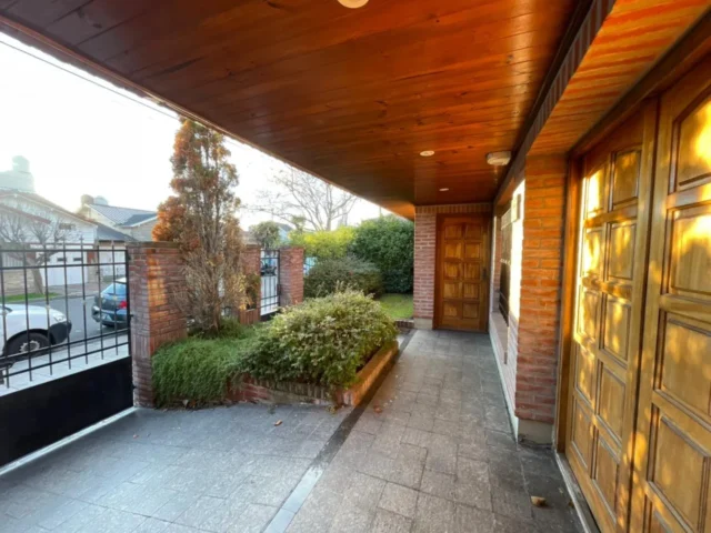 Casas, chalets en Venta — Santa Cruz  3756