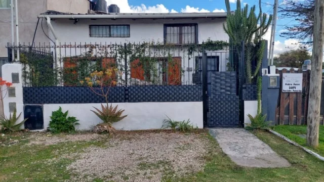Casas, chalets en Venta — Ferré 5000