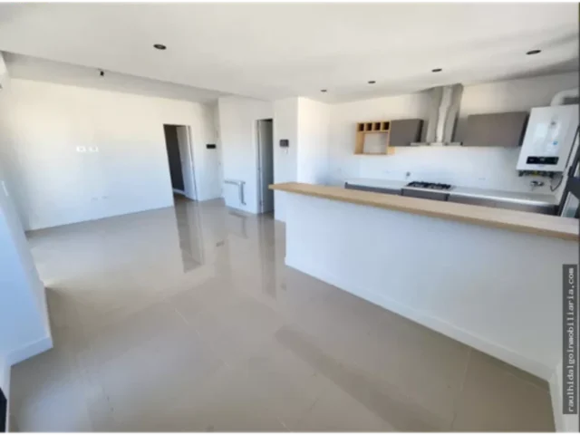 Departamentos, pisos y semipisos en Venta — Moreno 2927