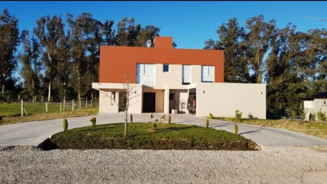 Casas, chalets en Venta — Av Atlantida Nro 14- Haras del Mar - Santa Clara del Mar.