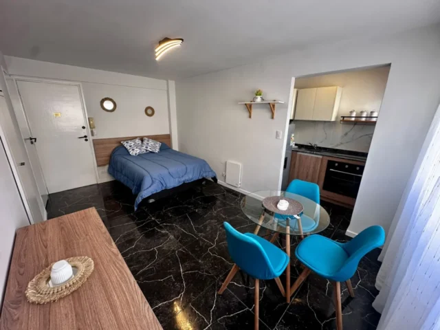 Departamentos, pisos y semipisos en Venta — Las Heras 2385