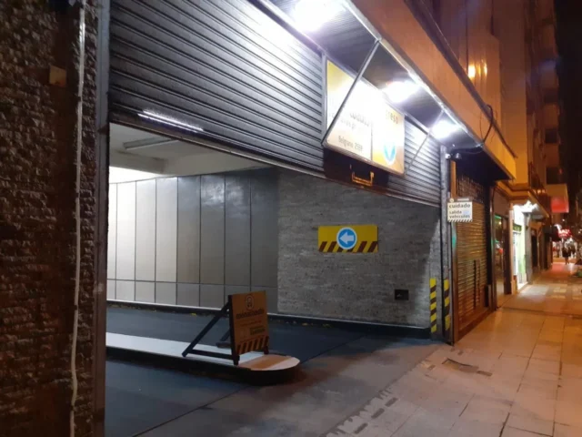Cocheras y garages en Venta — Belgrano 2500