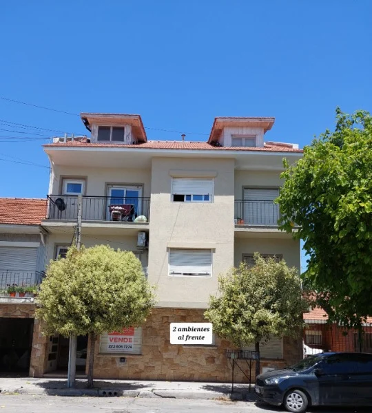 Departamentos, pisos y semipisos en Venta — Necochea 4200