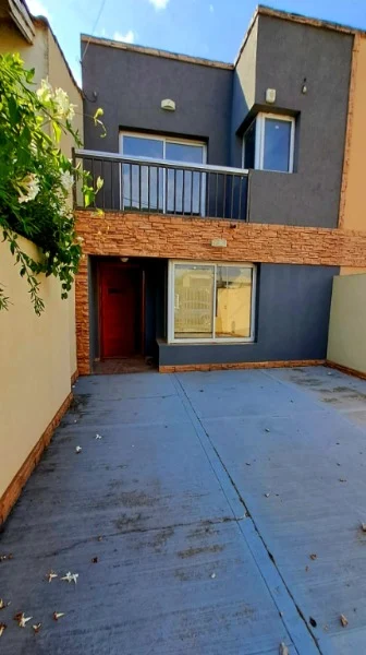 Dúplex en Venta — Vicente López y Planes 2900