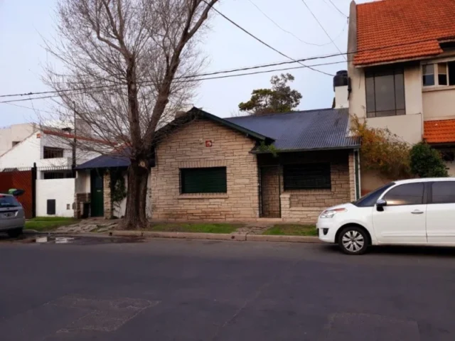 Casas, chalets en Alquiler — Lavalle 3272