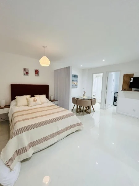 Departamentos, pisos y semipisos en Venta — AV. COLÓN 2831