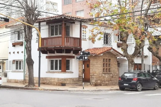 Oficinas en Alquiler — FALUCHO 3000