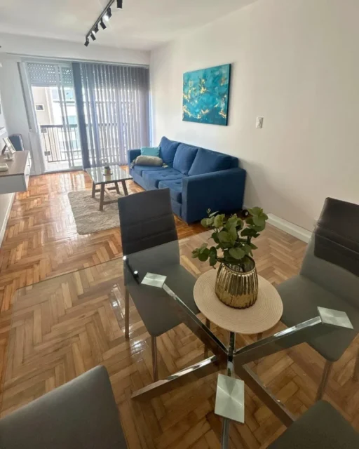 Departamentos, pisos y semipisos en Venta — BOLIVAR 2123