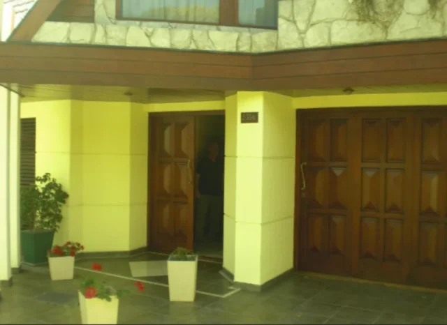 Casas, chalets en Venta — Acha 2300