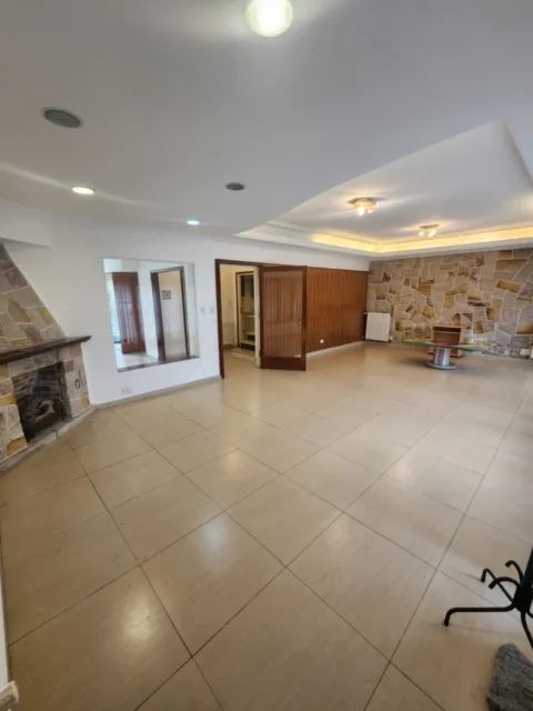Casas, chalets en Venta — Larrea 2400
