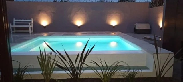 Casas, chalets en Venta — MILLAN 936