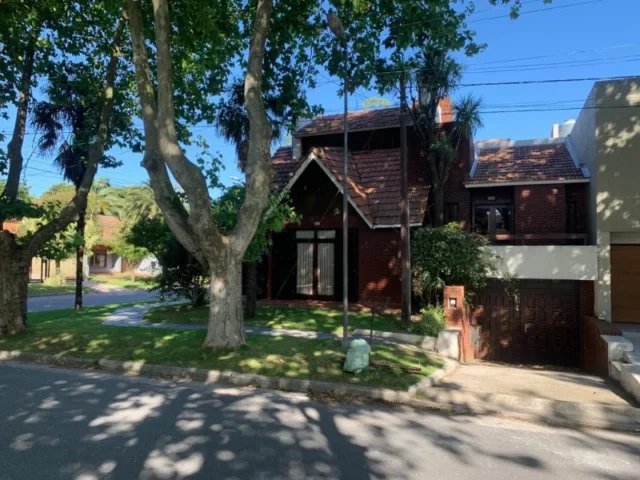 Casas, chalets en Venta — Almafuerte 4088