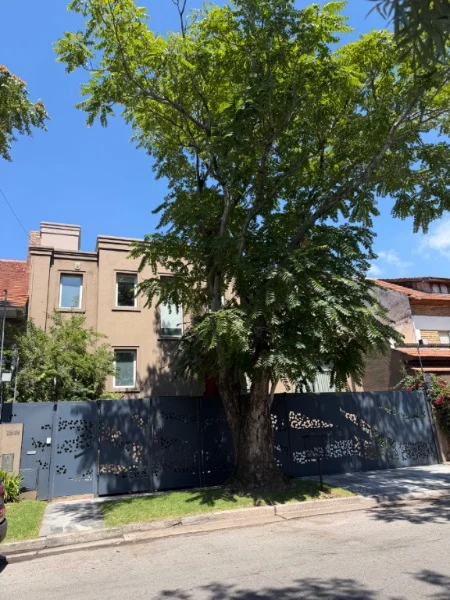 Casas, chalets en Venta — Saavedra 1800