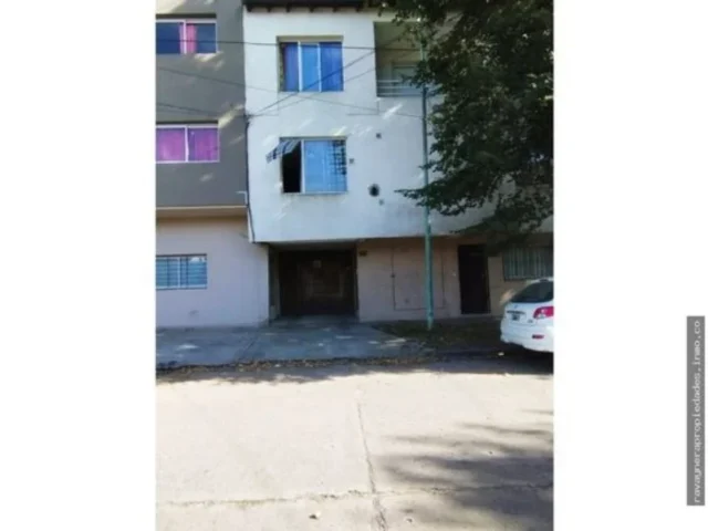 Departamentos, pisos y semipisos en Venta — Chile 600