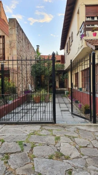 Casas, chalets en Venta — Garay 852