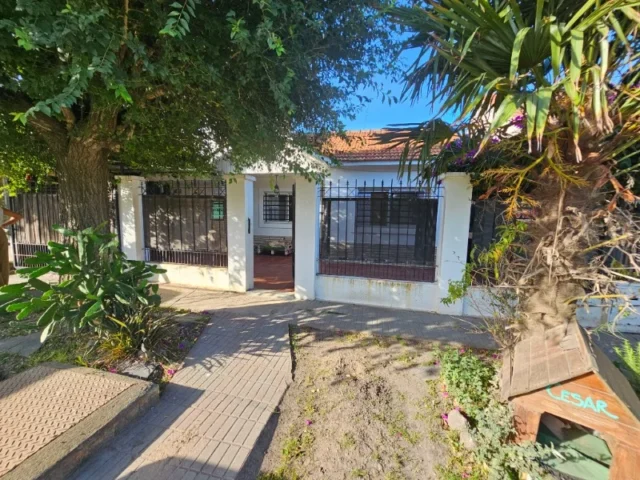 Casas, chalets en Venta — Calabria 2321