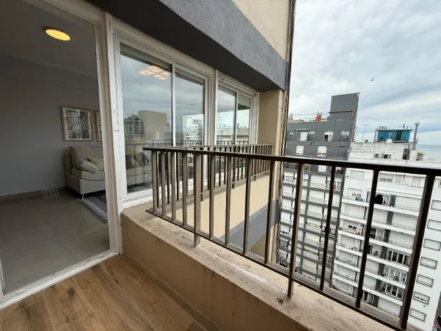 Departamentos, pisos y semipisos en Venta — Av. Colon 1700