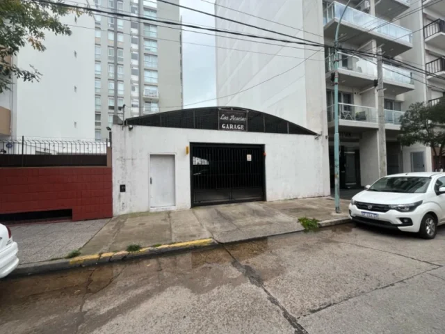 Lotes y terrenos en Venta — castelli 1671