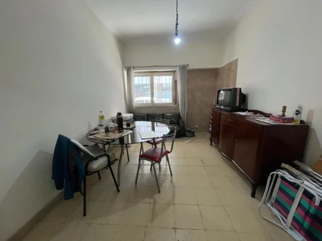 Departamentos, pisos y semipisos en Venta — hipolito yrigoyen 1247