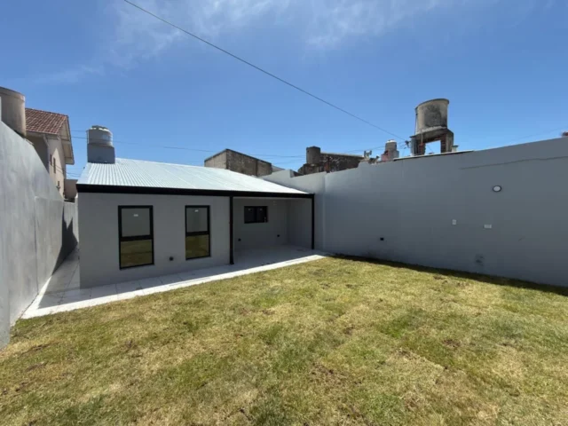 Casas, chalets en Venta — Olazábal 3066