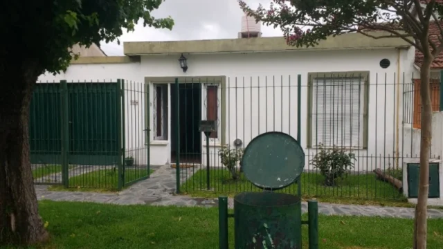 Casas, chalets en Alquiler — INGENIEROS 1778