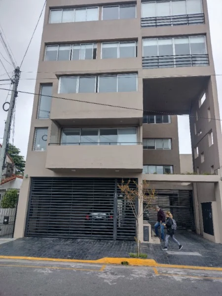 Departamentos, pisos y semipisos en Alquiler — MITRE 2800