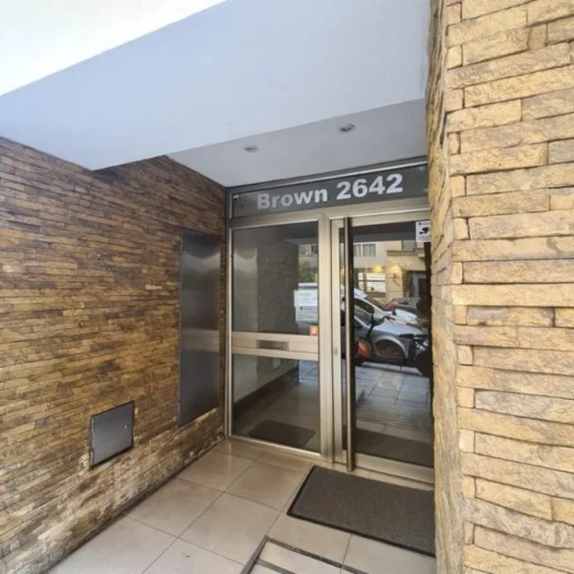 Departamentos, pisos y semipisos en Venta — Brown 3642