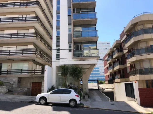 Departamentos, pisos y semipisos en Venta — GASCON  49
