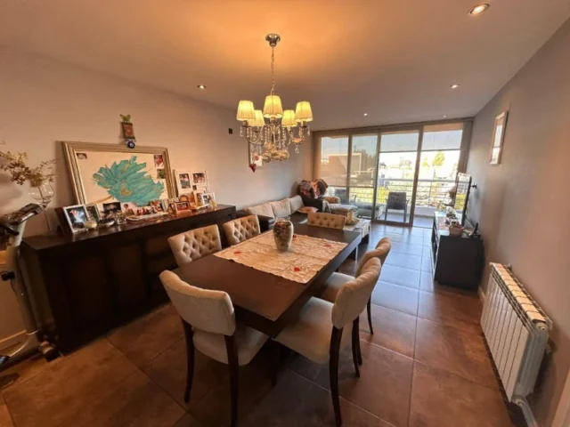 Departamentos, pisos y semipisos en Venta — SARMIENTO  3265