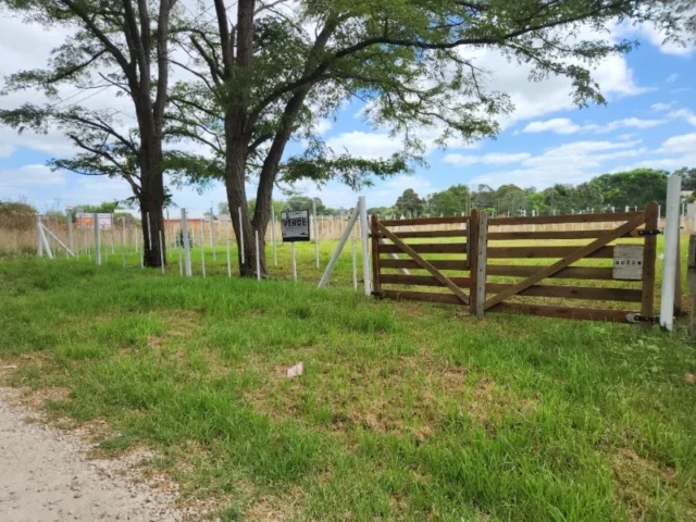 Lotes y terrenos en Venta — 4C22+X7 Camet