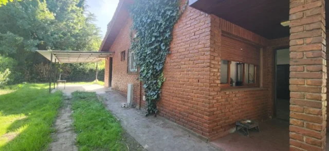 Casas, chalets en Venta — C. Nahuel Huapi 5140
