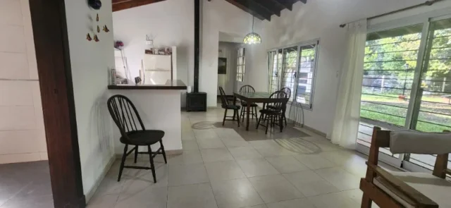 Casas, chalets en Alquiler — C. Tadeo Haencke 1751