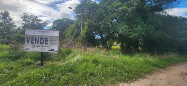 Lotes y terrenos en Venta — 4CH3+G7 Camet
