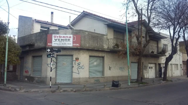 Departamentos, pisos y semipisos en Venta — Bolívar 4600