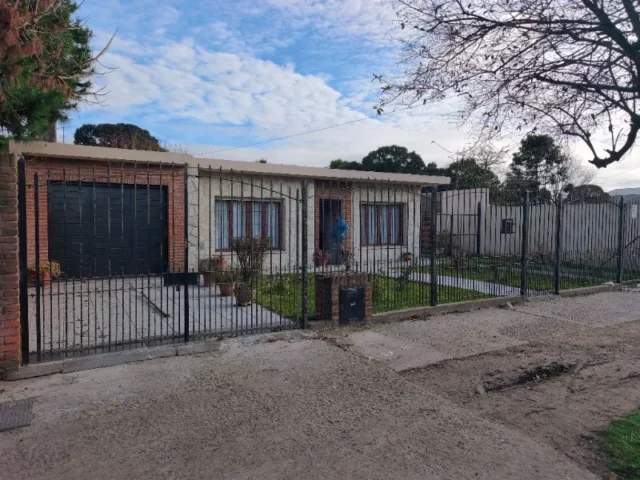 Casas, chalets en Venta — Arturo Alió 457