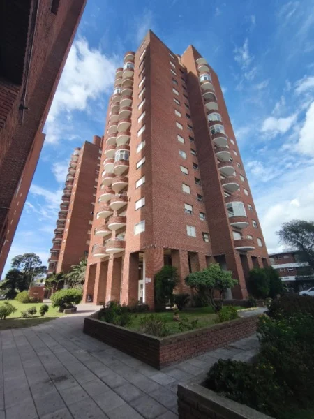 Departamentos, pisos y semipisos en Venta — Los Andes 570
