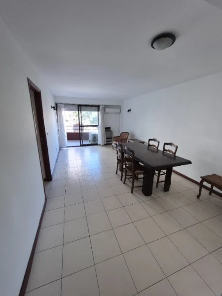 Departamentos, pisos y semipisos en Venta — Independencia 1255