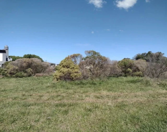 Lotes y terrenos en Venta — Av. de los Pescadores & Cannai Quen