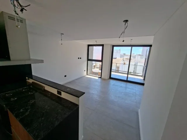 Departamentos, pisos y semipisos en Venta — CASTELLI 1500